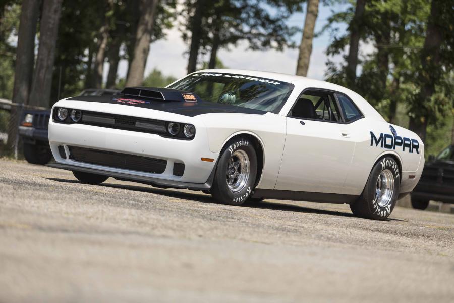  Dodge Challenger Drag Pak by Mopar 2015 года  (фото 4 из 12)